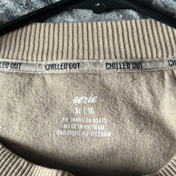 Sweater - Picture 3 of 3